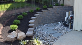 Retaining-Wall-with-Landscaping