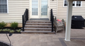 Techo Bloc Mini Creta Steps and Blu 60 Pavers