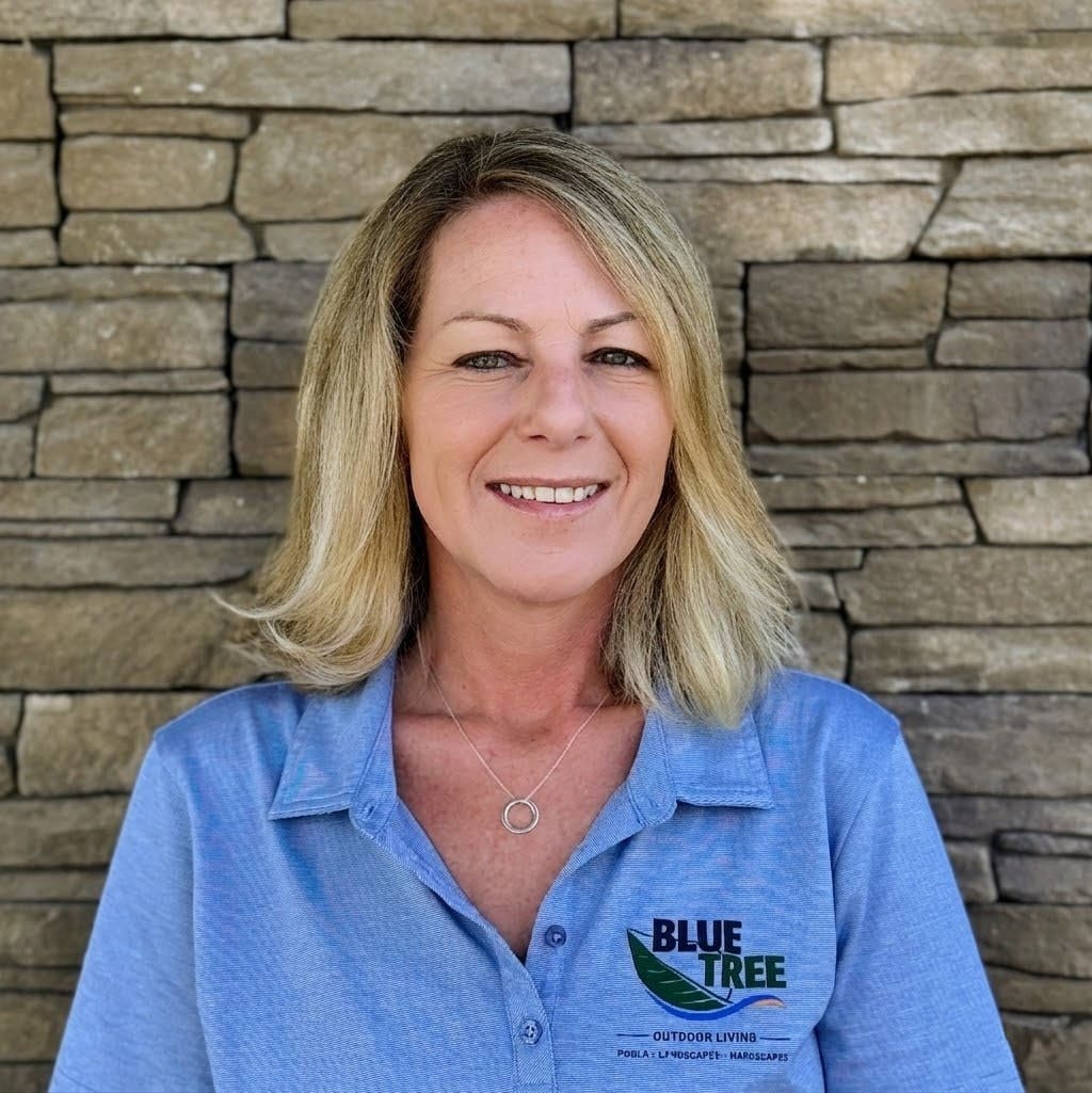 Robin Grayson, Blue Tree HR and accounting support, headshot